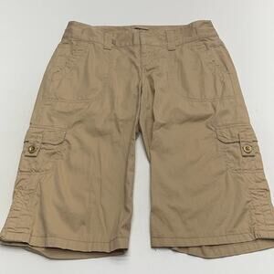 EXPRESS Women’s 2 Khaki Cargo Bermuda Shorts